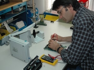 Reparatur und Wartung (Service / Support) Reparatur und Wartung (Service / Support)